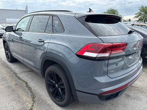 Used 2023 Volkswagen Atlas Cross Sport SEL R-Line AWD/4WD image 3
