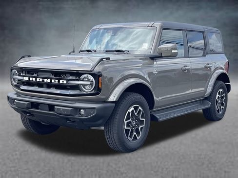 New 2025 Ford Bronco Outer Banks image 25