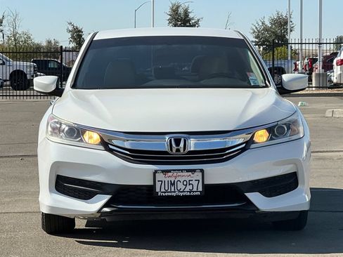 Used 2016 Honda Accord LX image 11