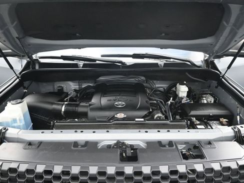 Used 2018 Toyota Tundra SR5 image 35