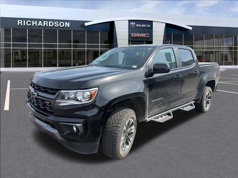Used 2022 Chevrolet Colorado Z71 AWD/4WD image 12