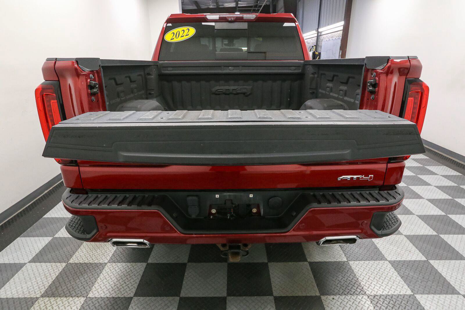 Used 2022 GMC Sierra 1500 AT4 w/ AT4 Premium Package AWD/4WD image 12