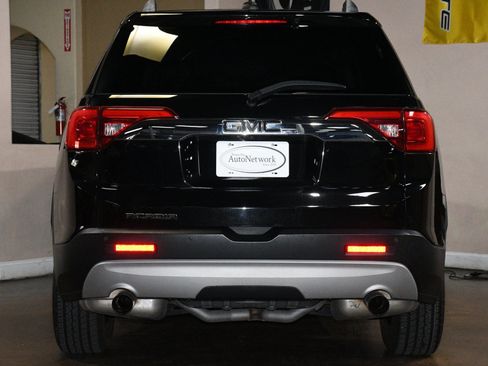 Used 2019 GMC Acadia SLT FWD image 2