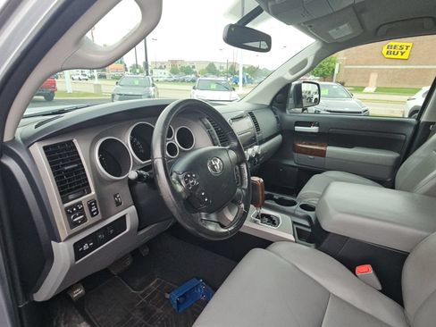 Used 2013 Toyota Tundra Limited AWD/4WD image 23