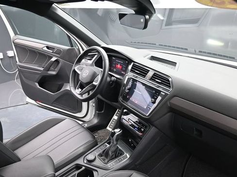 Used 2023 Volkswagen Tiguan SE R-Line AWD/4WD image 42