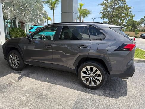 Used 2024 Toyota RAV4 XLE Premium FWD image 4