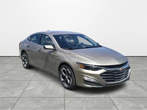 Used 2023 Chevrolet Malibu LT FWD image 2