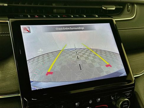 Certified 2023 Jeep Grand Cherokee Overland w/ Luxury Tech Group IV AWD/4WD image 23