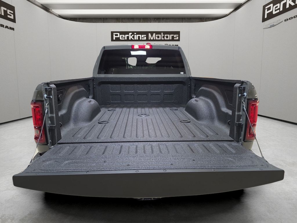 New 2027 RAM 3500 Big Horn AWD/4WD image 10
