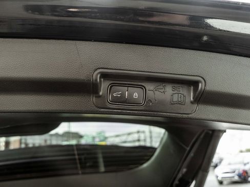 Used 2022 Ford Explorer ST w/ ST Street Pack image 42