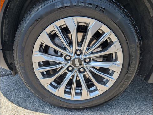 Used 2024 Cadillac XT4 Premium Luxury AWD/4WD image 20
