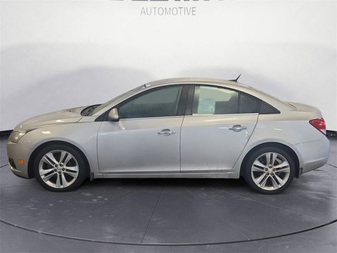 Used 2012 Chevrolet Cruze LTZ image 2