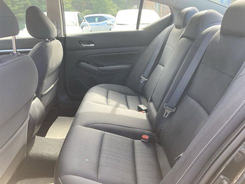 Used 2021 Nissan Altima 2.5 SV image 10