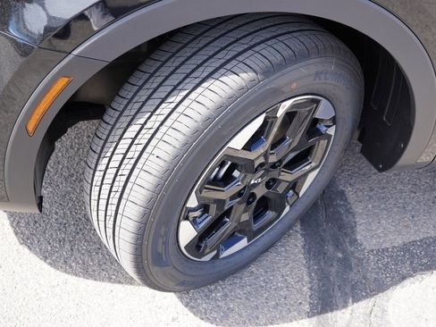 New 2026 Kia Sorento S image 9