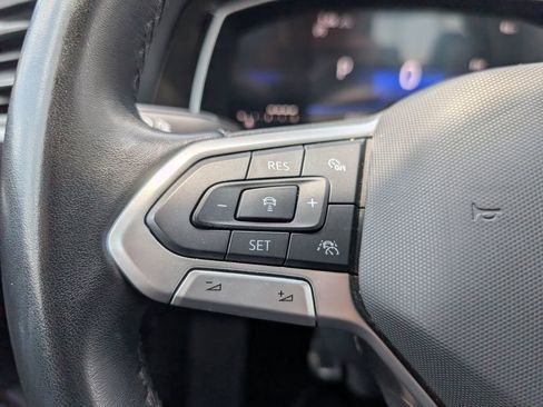 Used 2024 Volkswagen Jetta SE FWD image 16
