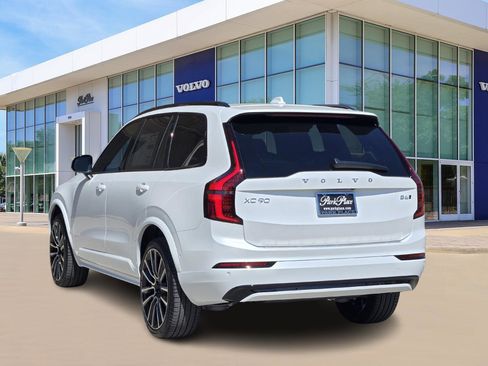 New 2026 Volvo XC90 B6 Ultra image 4