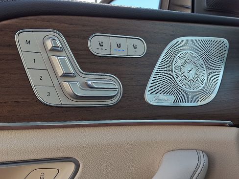 New 2026 Mercedes-Benz GLE 53 AMG 4MATIC Coupe image 17