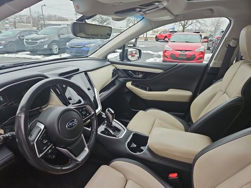 Used 2021 Subaru Outback Limited image 7