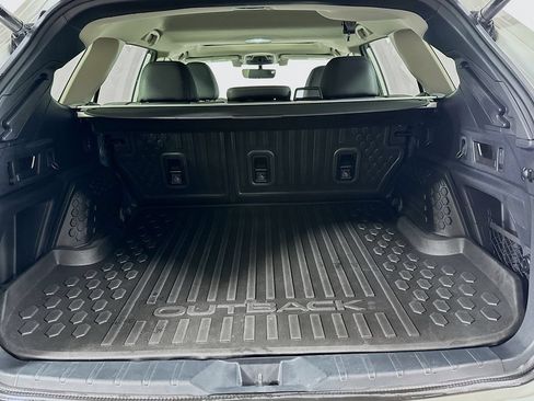 Used 2020 Subaru Outback Onyx Edition XT w/ Popular Package #2 AWD/4WD image 16