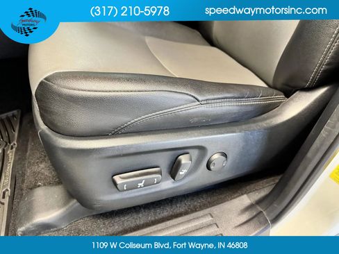 Used 2021 Toyota 4Runner SR5 Premium w/ Moonroof Package image 24