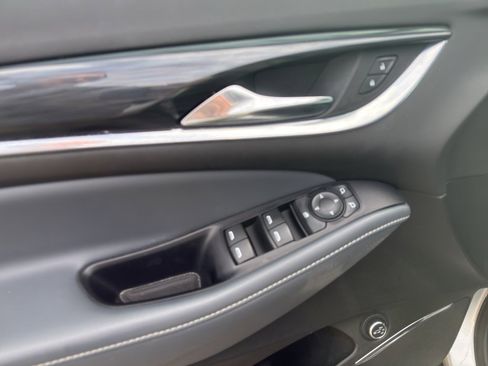 Used 2022 Buick Enclave Essence w/ Experience Buick Package image 12