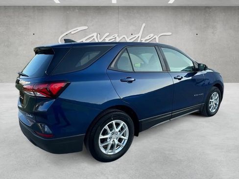 Used 2022 Chevrolet Equinox LS FWD image 16