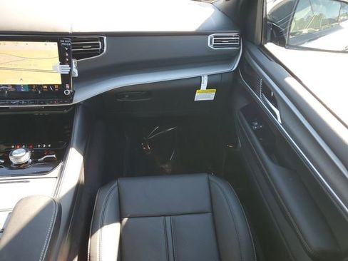 New 2026 Jeep Grand Wagoneer Limited image 20