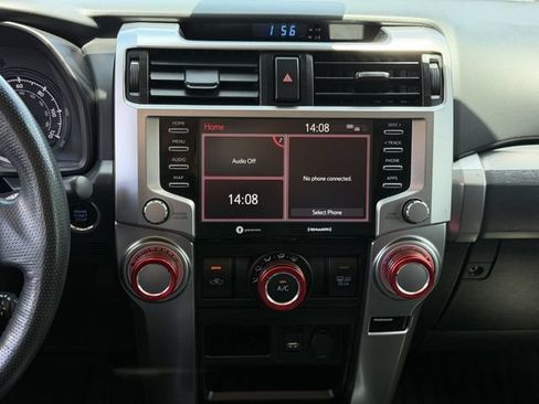 Used 2022 Toyota 4Runner SR5 AWD/4WD image 17