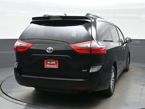 Used 2020 Toyota Sienna XLE FWD image 5