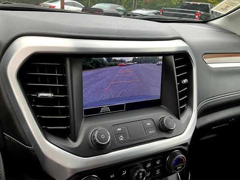 Certified 2023 GMC Acadia SLE w/ Driver Convenience Package image 14