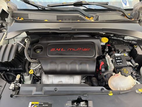 Certified 2018 Jeep Compass Limited w/ Navigation Group image 34
