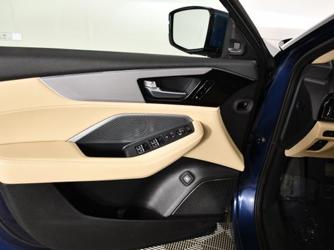 Certified 2025 Acura MDX SH-AWD image 36