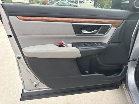 Used 2018 Honda CR-V EX image 14