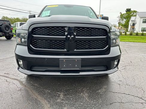 Used 2019 RAM 1500 Express w/ Wheel & Sound Group AWD/4WD image 8