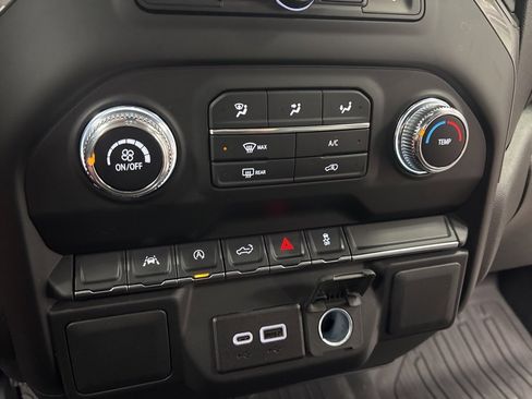 Used 2024 GMC Sierra 1500 Pro w/ Graphite Edition image 17