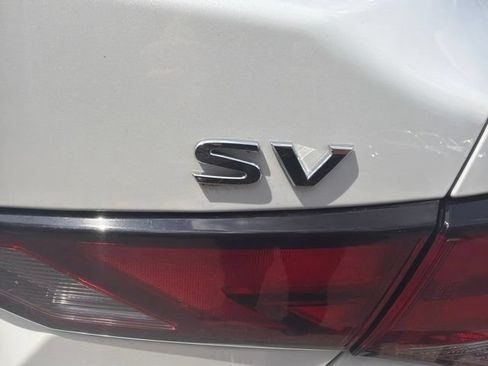 Used 2024 Nissan Sentra SV FWD image 10