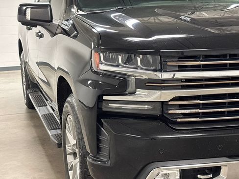 Used 2021 Chevrolet Silverado 1500 High Country w/ Technology Package AWD/4WD image 5