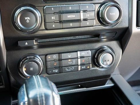 Used 2017 Ford F150 XLT w/ Equipment Group 302A Luxury AWD/4WD image 24