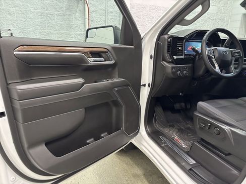 Used 2023 Chevrolet Silverado 1500 RST image 14