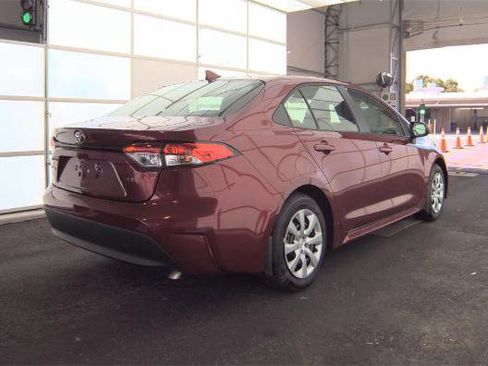 Used 2026 Toyota Corolla LE FWD image 3