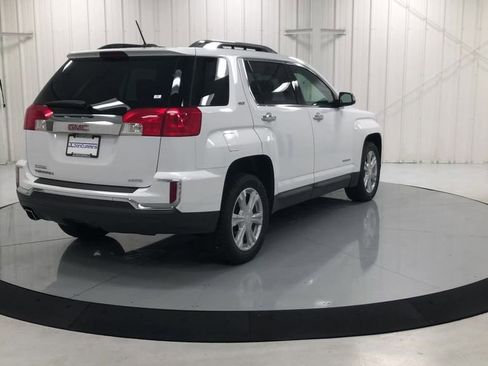 Used 2017 GMC Terrain SLT image 8