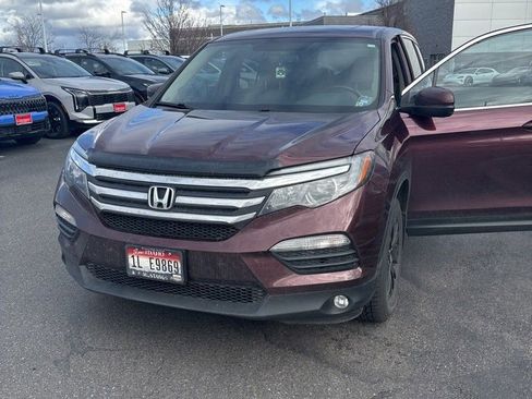 Used 2017 Honda Pilot EX-L image 2