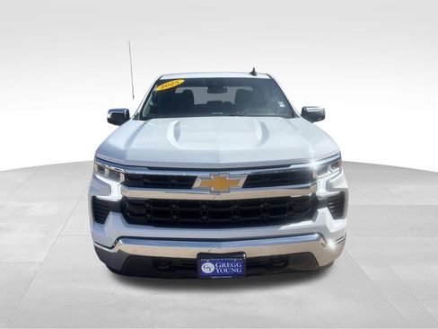 Used 2025 Chevrolet Silverado 1500 LT AWD/4WD image 4