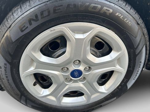 Used 2017 Ford Escape S image 15