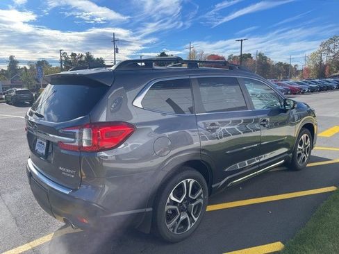 New 2025 Subaru Ascent Limited image 5