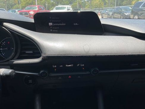 Used 2021 MAZDA MAZDA3 s FWD image 26