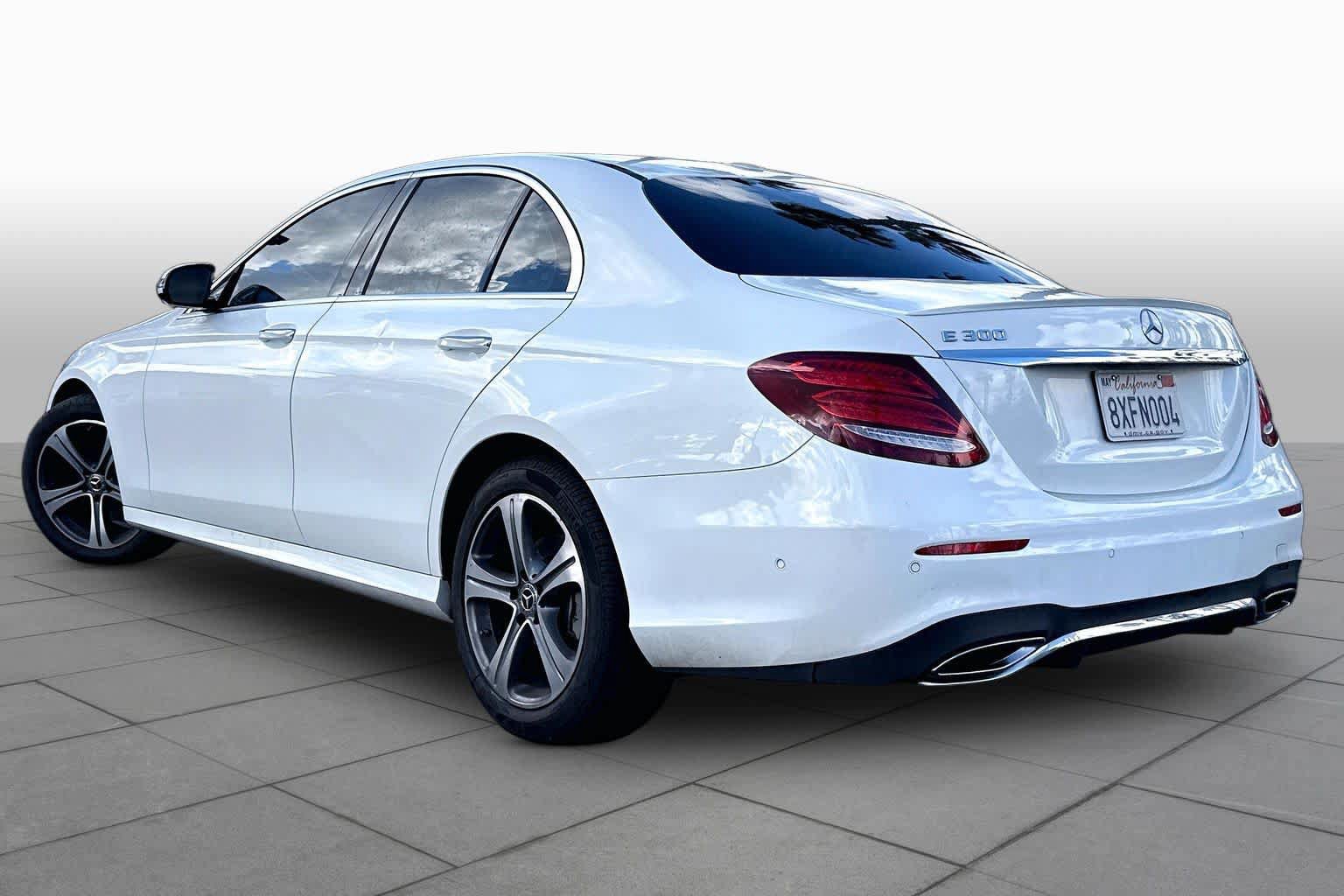 Used 2018 Mercedes-Benz E 300 image 11