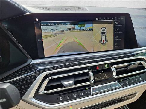 Used 2022 BMW X7 xDrive40i w/ M Sport Package image 14