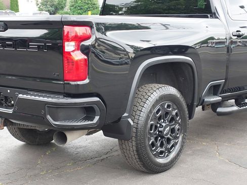 Used 2023 Chevrolet Silverado 2500 LT w/ True North Edition AWD/4WD image 12