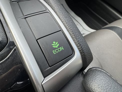 Used 2017 Honda Civic EX-L image 30